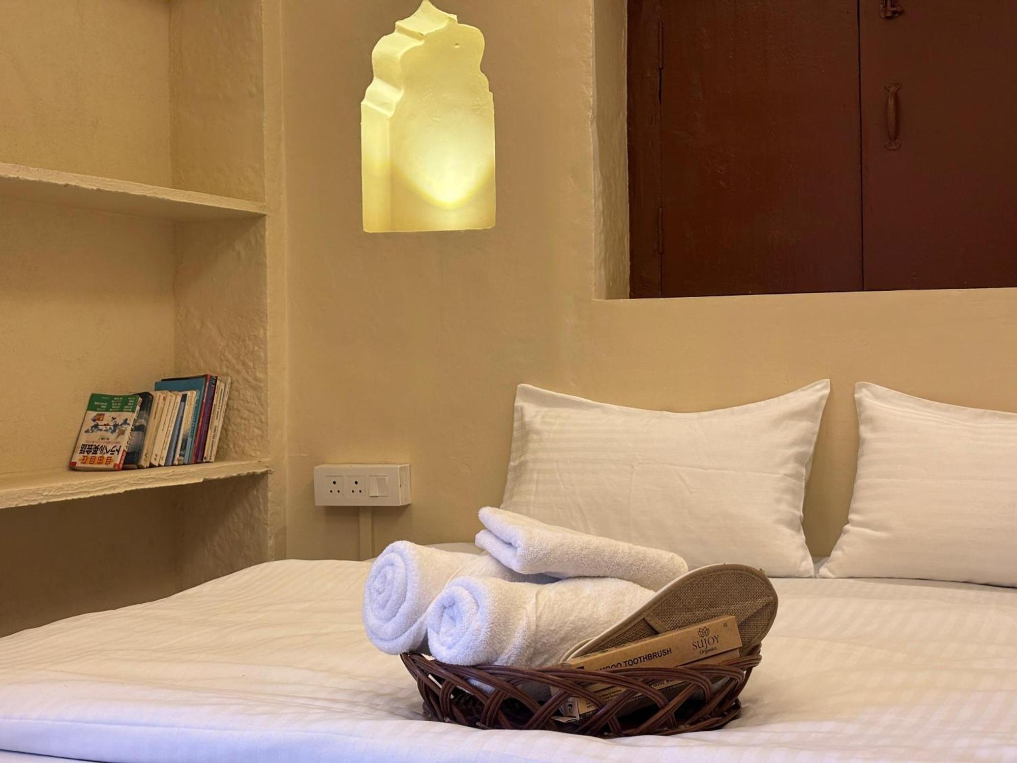 Vintage River Homestay Varanasi Exterior photo